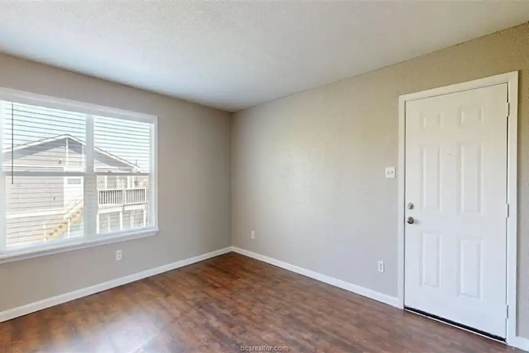 806 Oran Cir #A - View 3