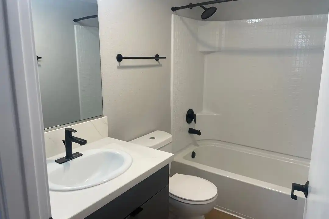 2855 Pinecreek Dr unit B-319 - More
