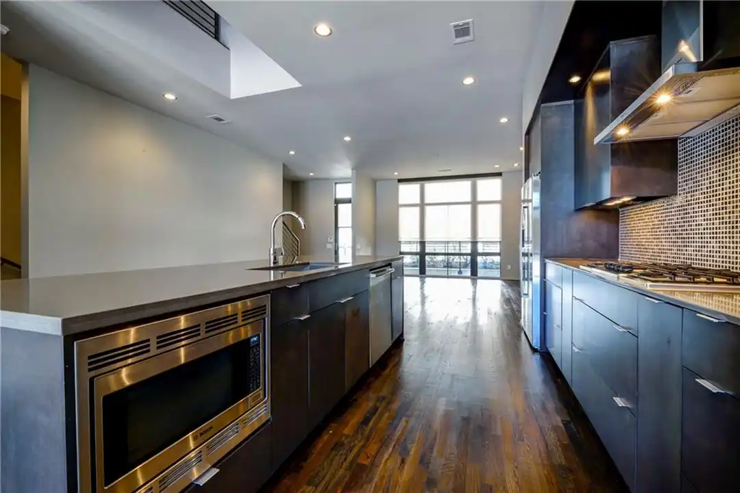 721 Longleaf Dr NE unit 9 - View 6