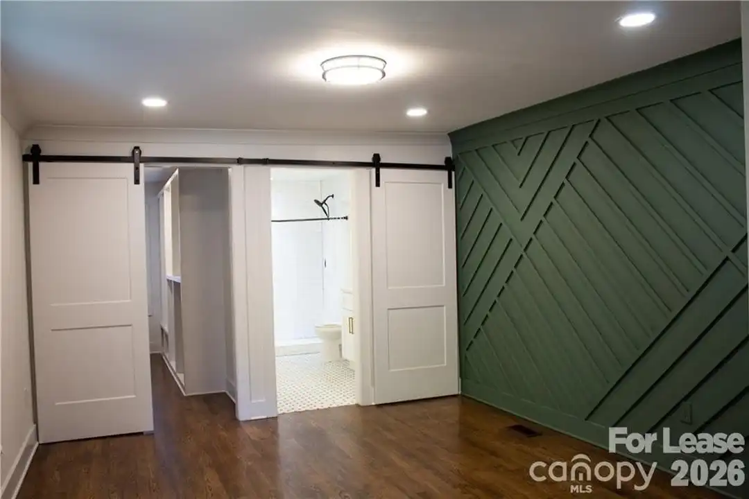 2924 Edsel Pl - View 6