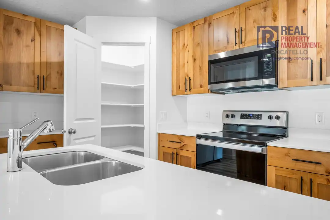 1014 W Quinn Rd unit #121 - View 6