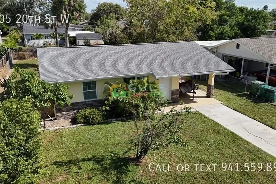 2205 20th St W – photo 1