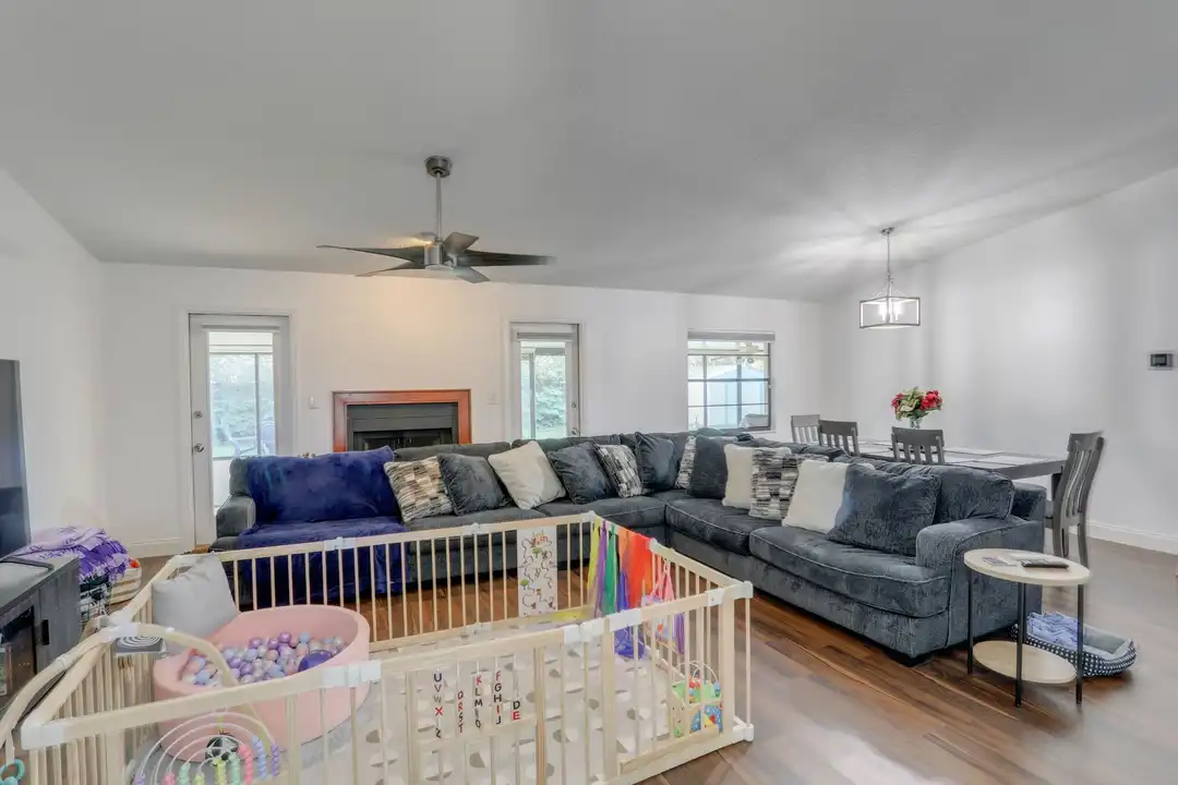 4702 S St Brides Cir – pohled 5