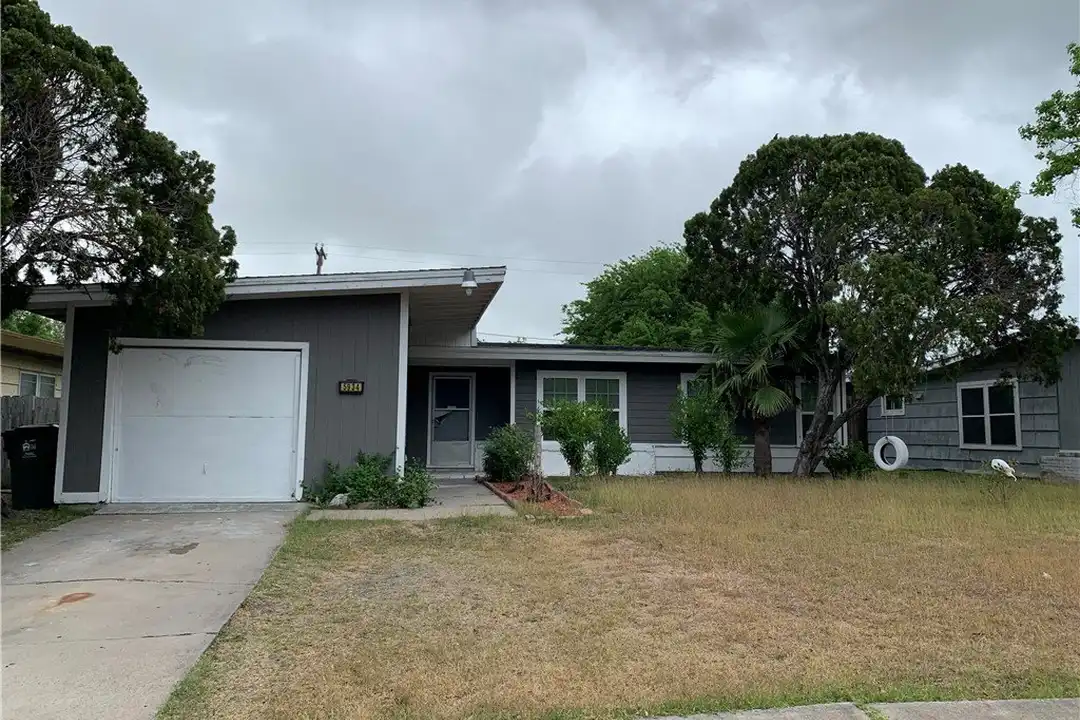 5934 Lucille Dr – photo 1