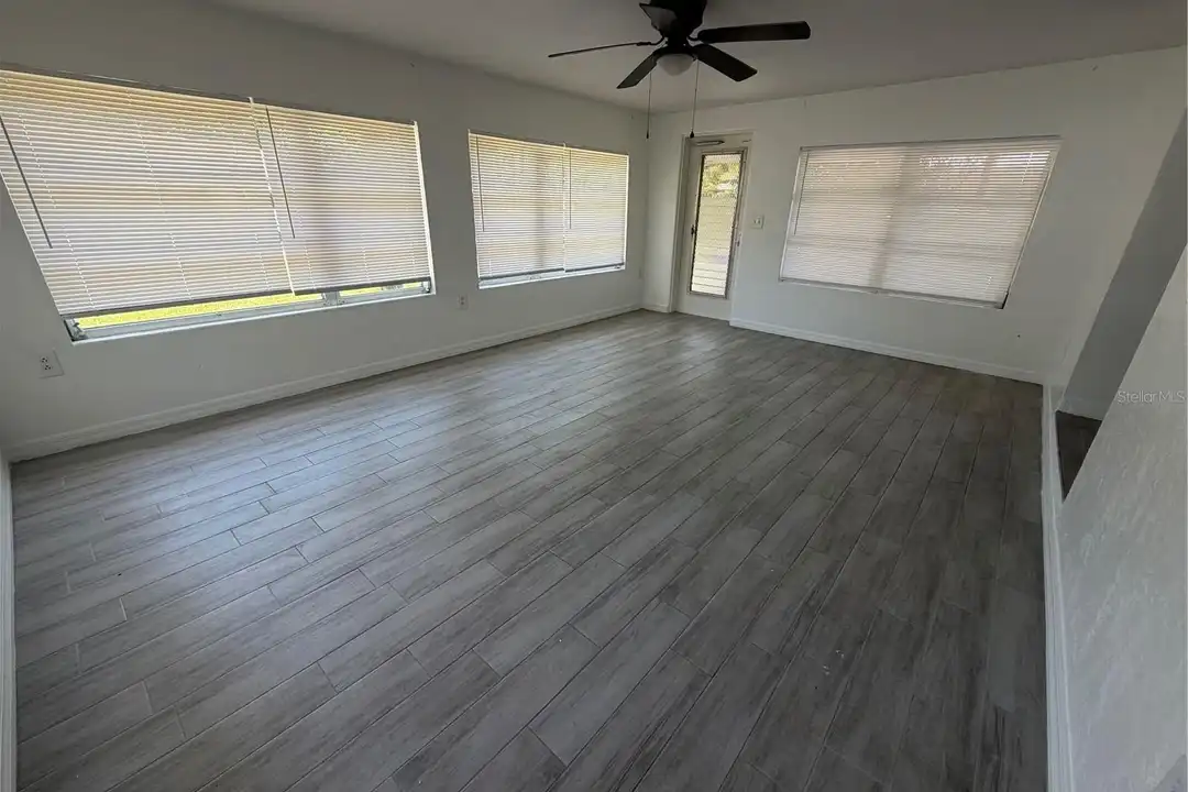 135 Pinecrest Dr - View 6