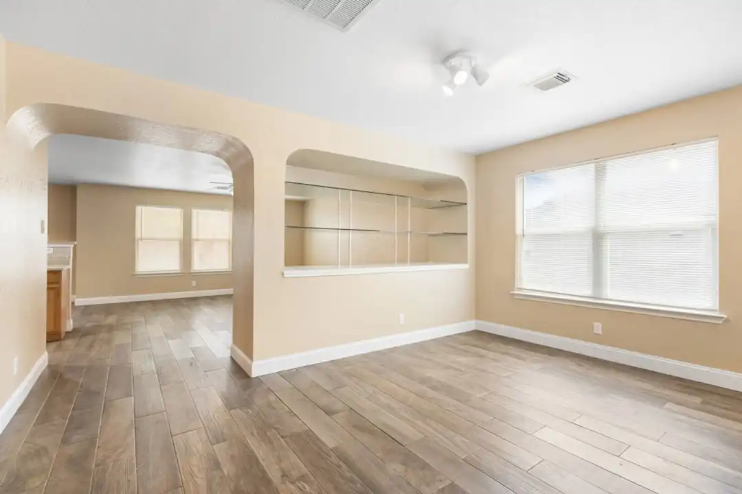 140 Springtree Pkwy - View 6