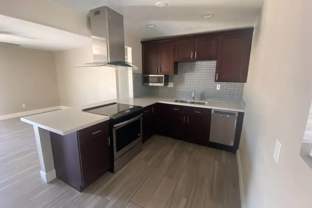 7305 E Belleview St unit 04 - View 4