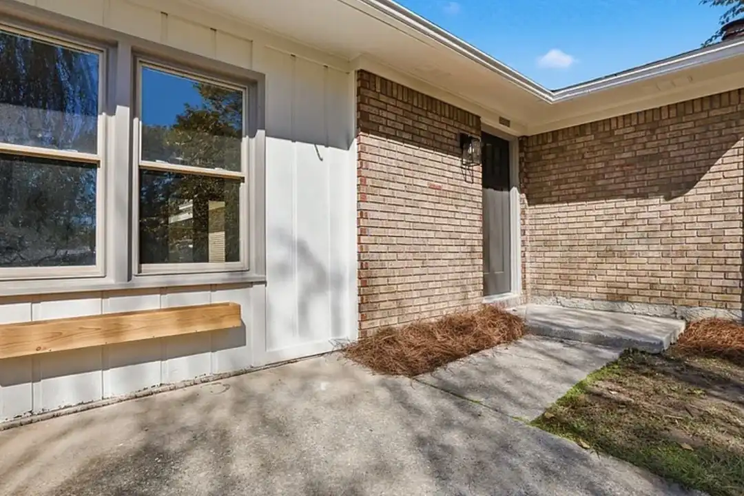 House in Columbus - View 2