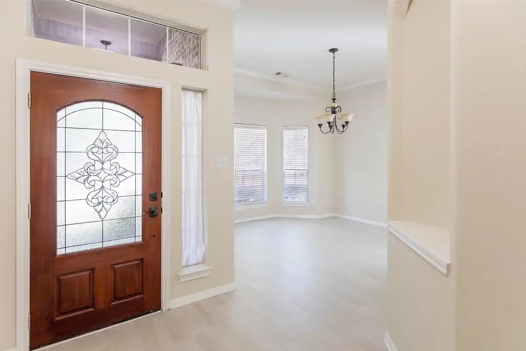 7003 Kendall Lake Ct - View 5