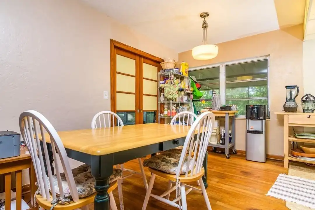 3136 W Euclid Ave – pohled 6