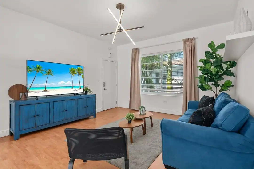 1335 Lincoln Rd unit 1540545P - View 5