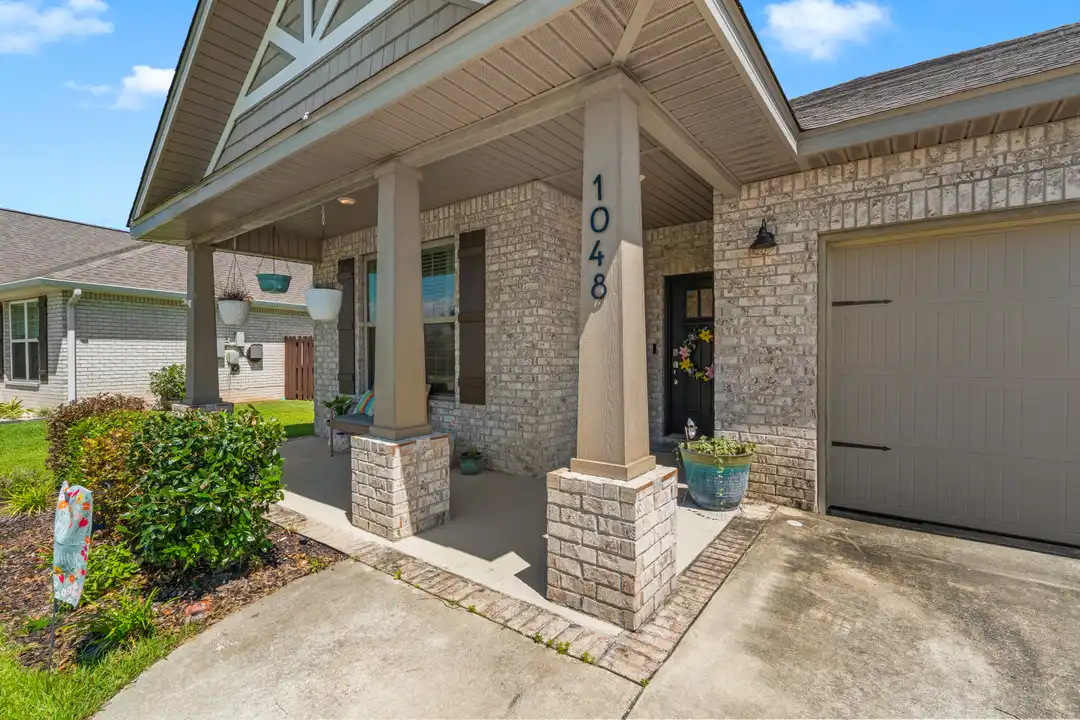 1048 Pheasant Cir - View 3