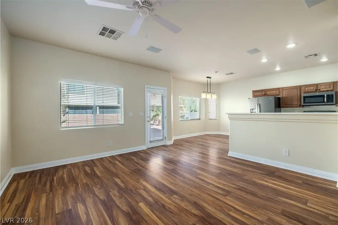 1726 Little Crow Ave - More