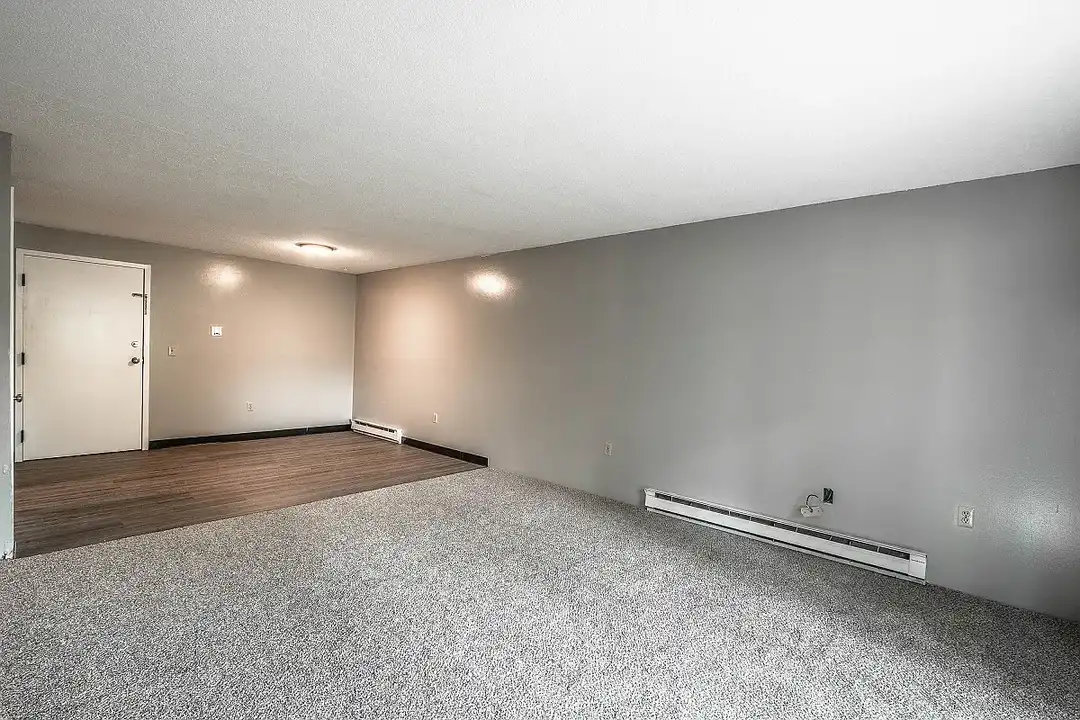 Meadowbrook Apartments - View 4