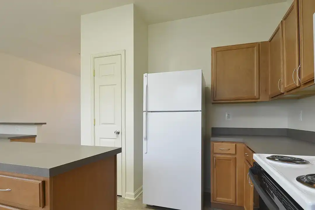 The Pointe at Manorgreen Townhomes – photo 1 of 23