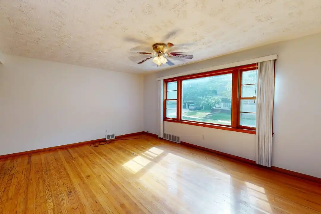 3239 Silsby Rd unit 4 – photo 1