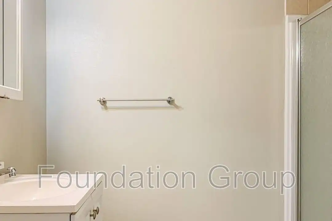 938 N 100th St unit 105 – pohled 6