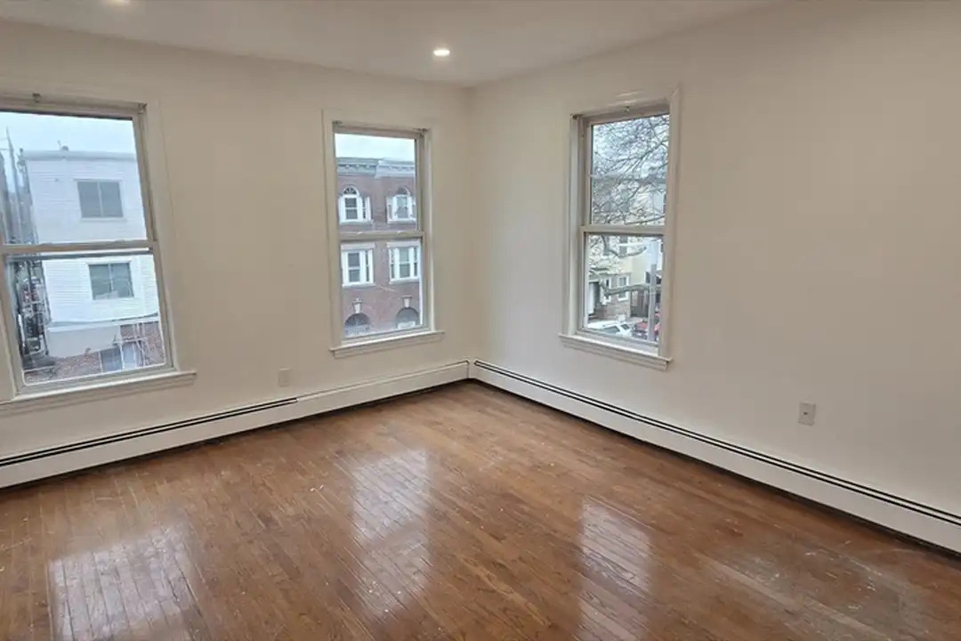206 Chelsea St unit 2 - Pamja 6