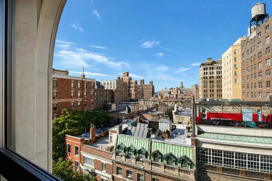 304 W 92nd St – pohled 6
