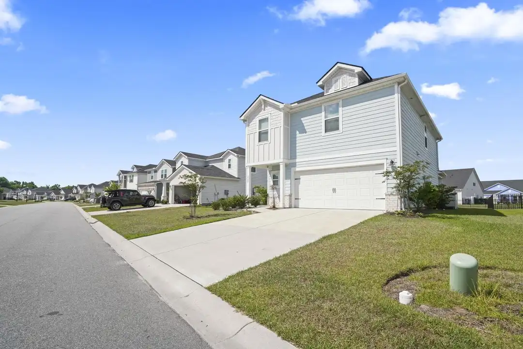House in Longs - View 2