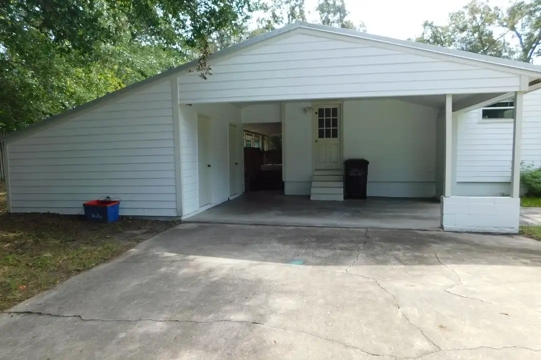 507 NW 34th Ter - View 6