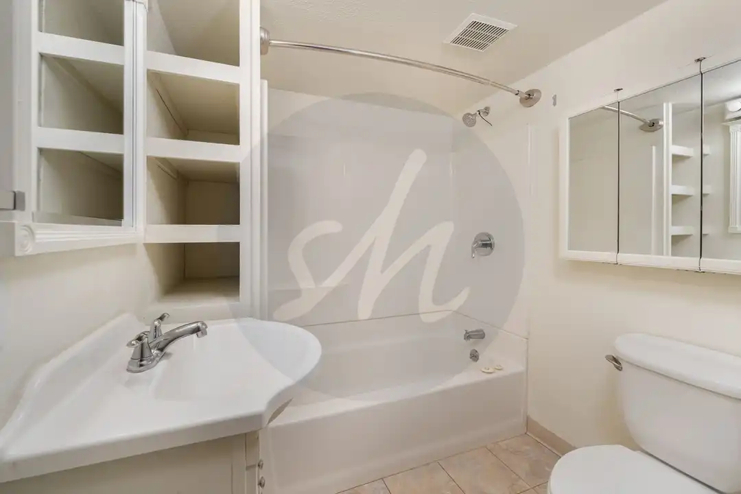 506 S 11th St unit 506 S 11th St unit B (Downstairs) - More