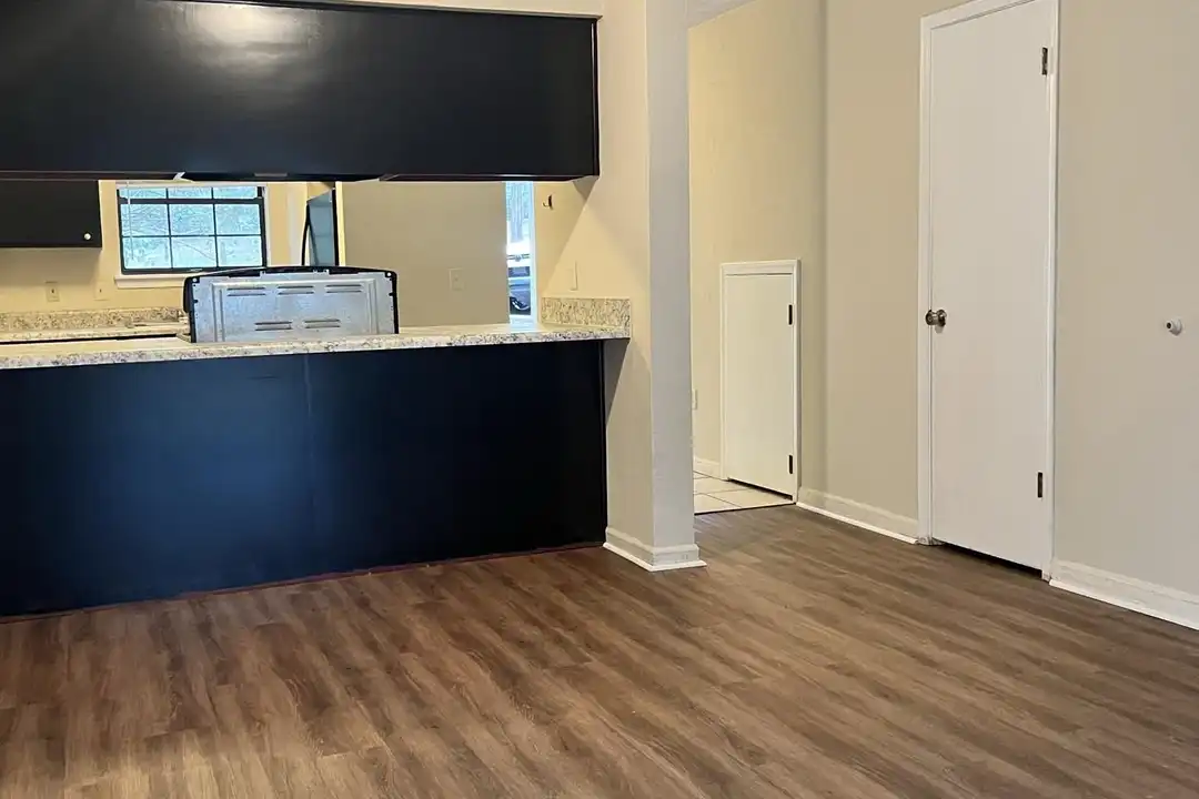 1850 Sylvan Ct - View 5
