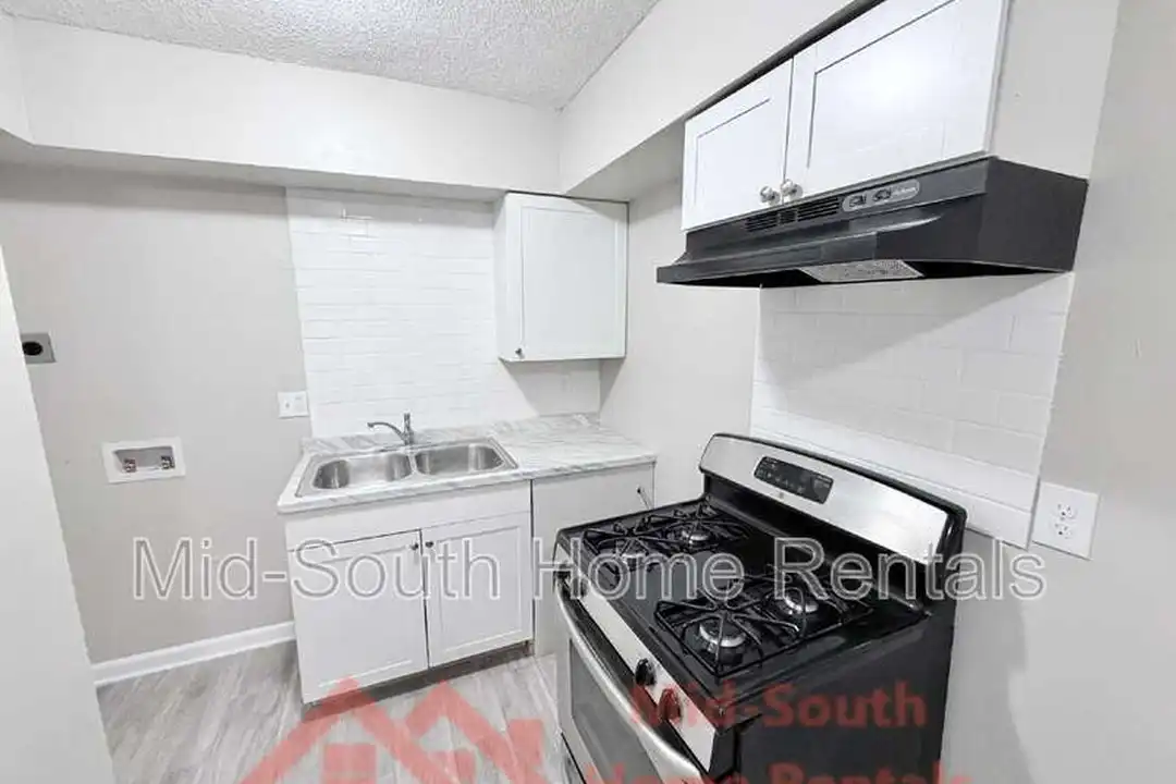 139 N Claybrook St unit 6 – pohled 6