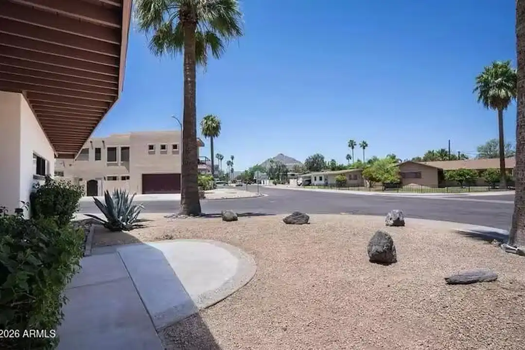 7501 E Minnezona Ave - View 2