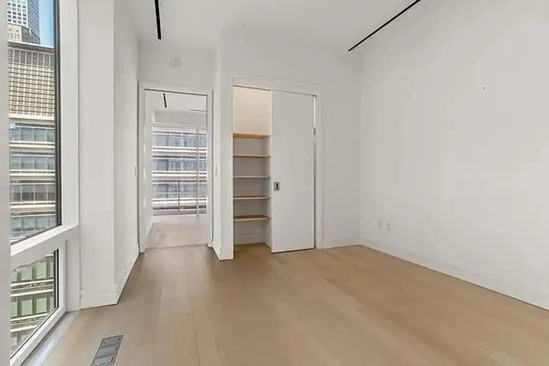200 E 59th St unit 6B – další
