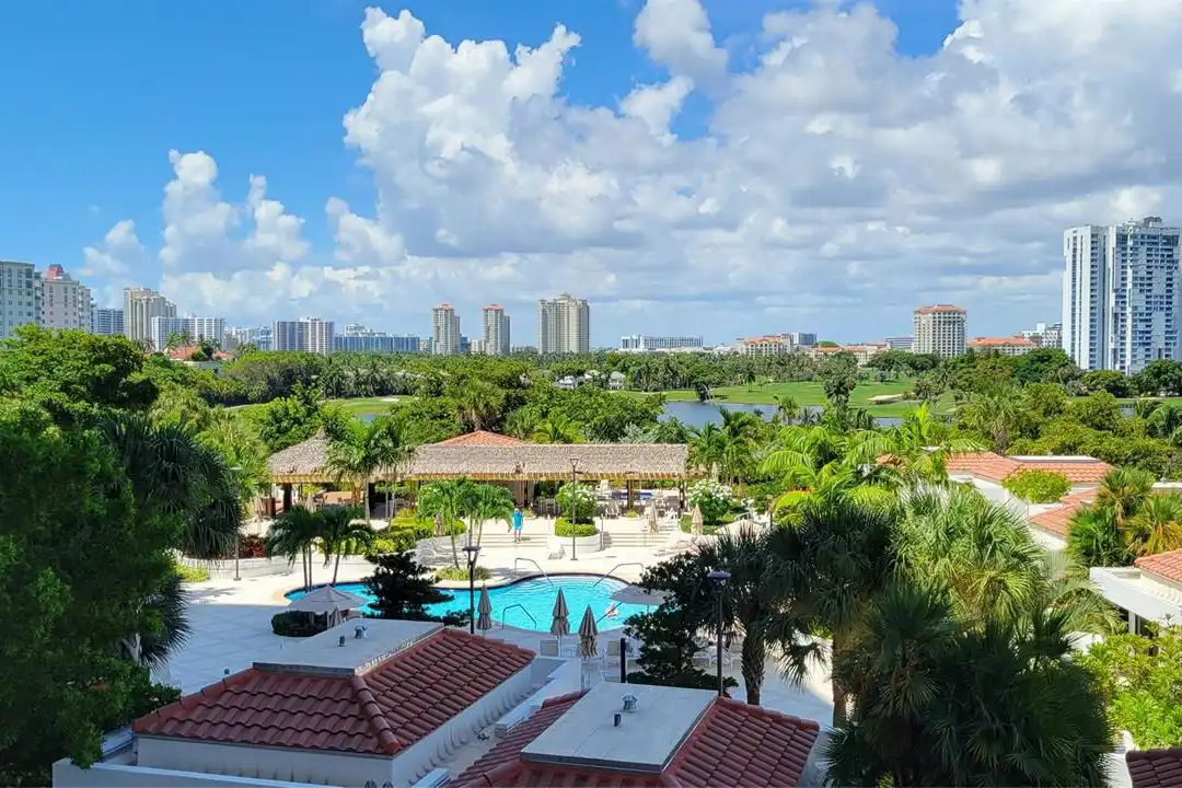 20281 E Country Club Dr unit 503 - View 3