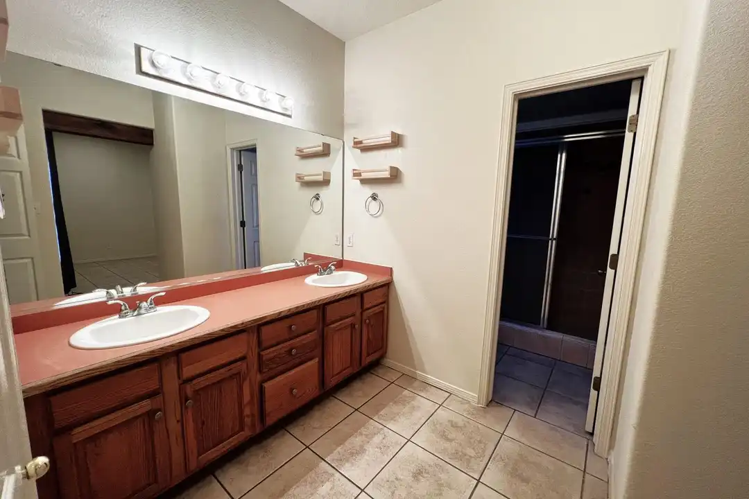 740 Canyon Point Rd - View 2