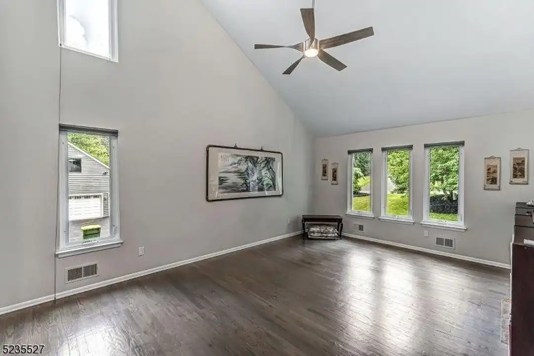 33 Highmount Ave - View 3