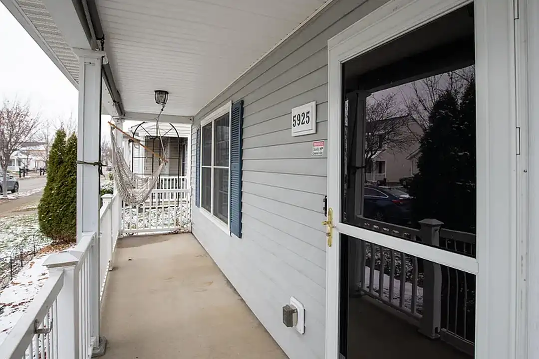 5925 Brandon Dunes Dr – pohled 2