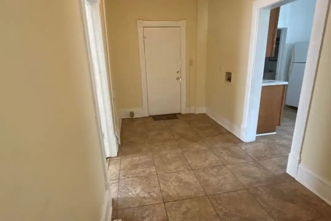 1114 Lafayette Blvd NW unit #1 - More