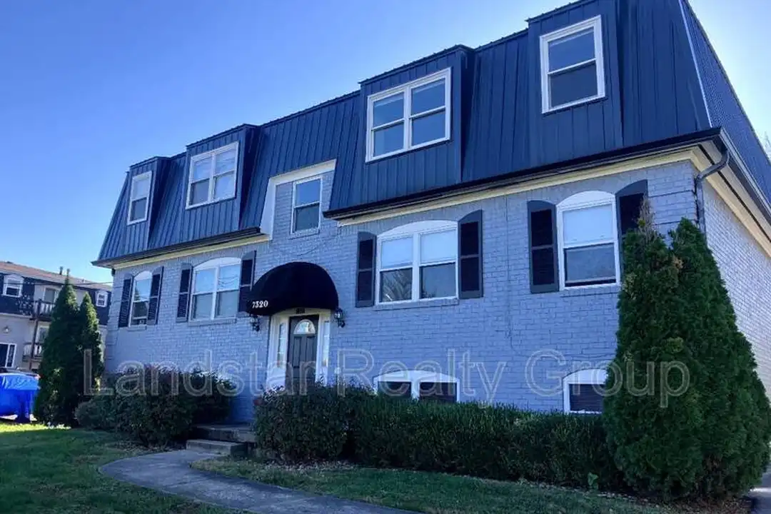 7320 Six Mile Ln unit 2 – photo 1