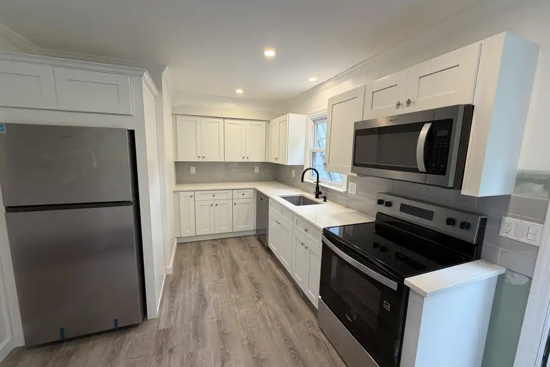 55 Harrison Dr – photo 1 of 5