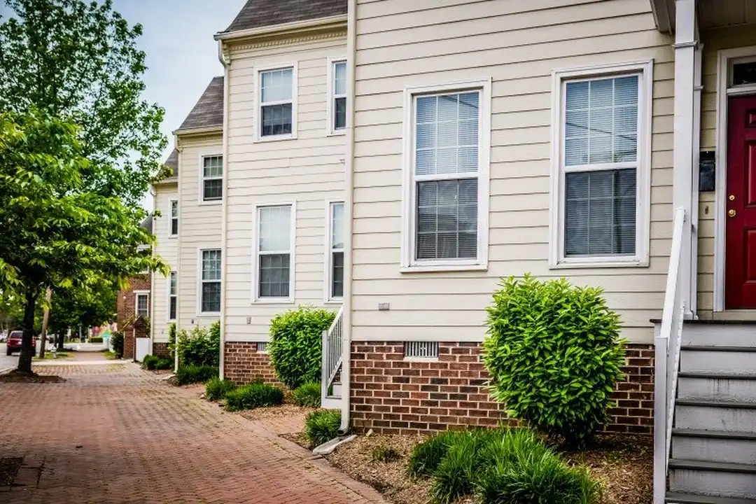 2301 Jefferson Ave unit 103 - View 3