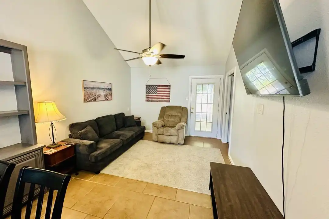 110 Willow Branch Dr unit D - View 4