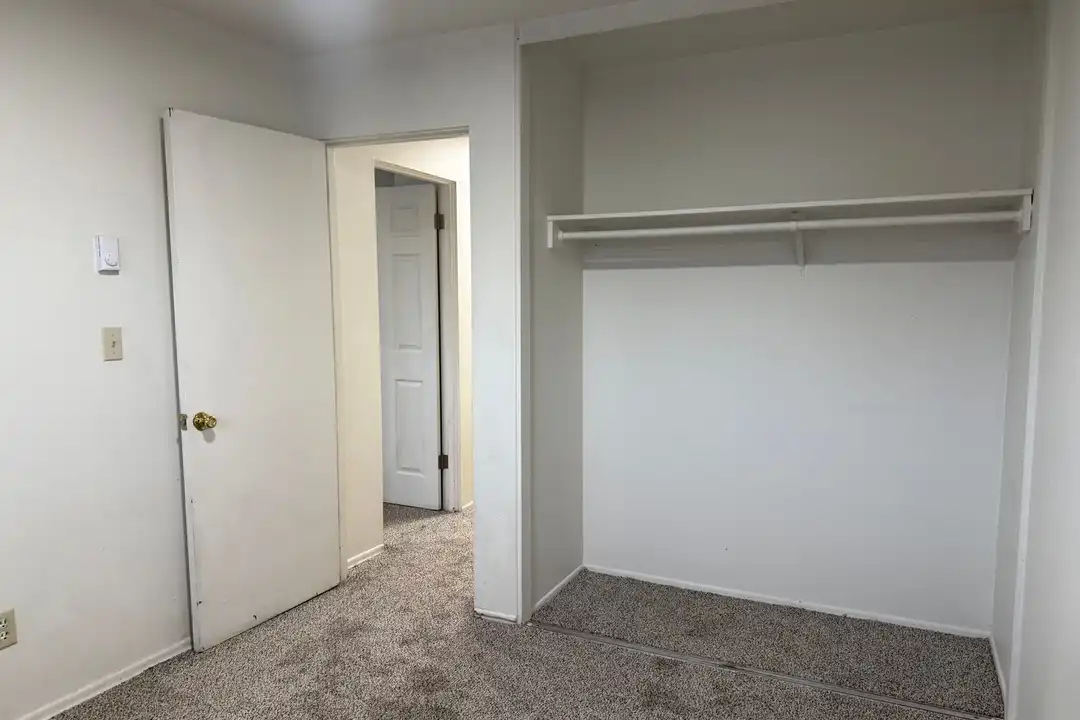 Apartment in Burien - View 5