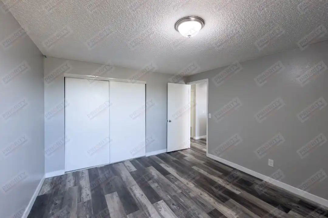 430 Prairieview Dr unit 430-G - More