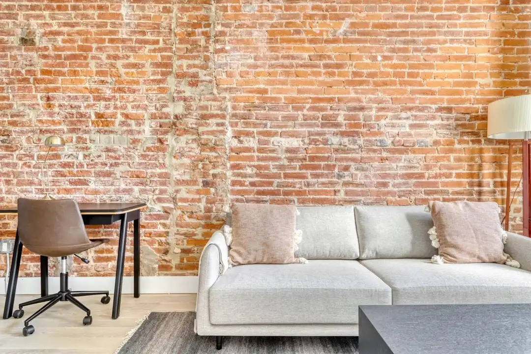 Apartment in Washington, Barracks Row, Capitol Hill - View 4