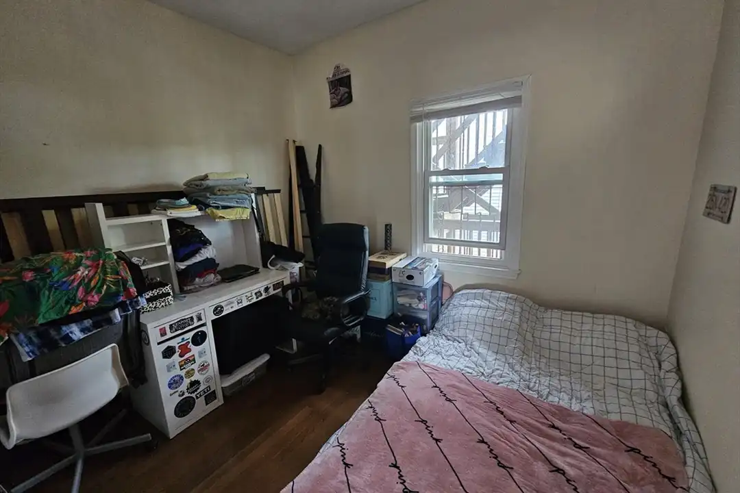 464 Meridian St unit B - View 6