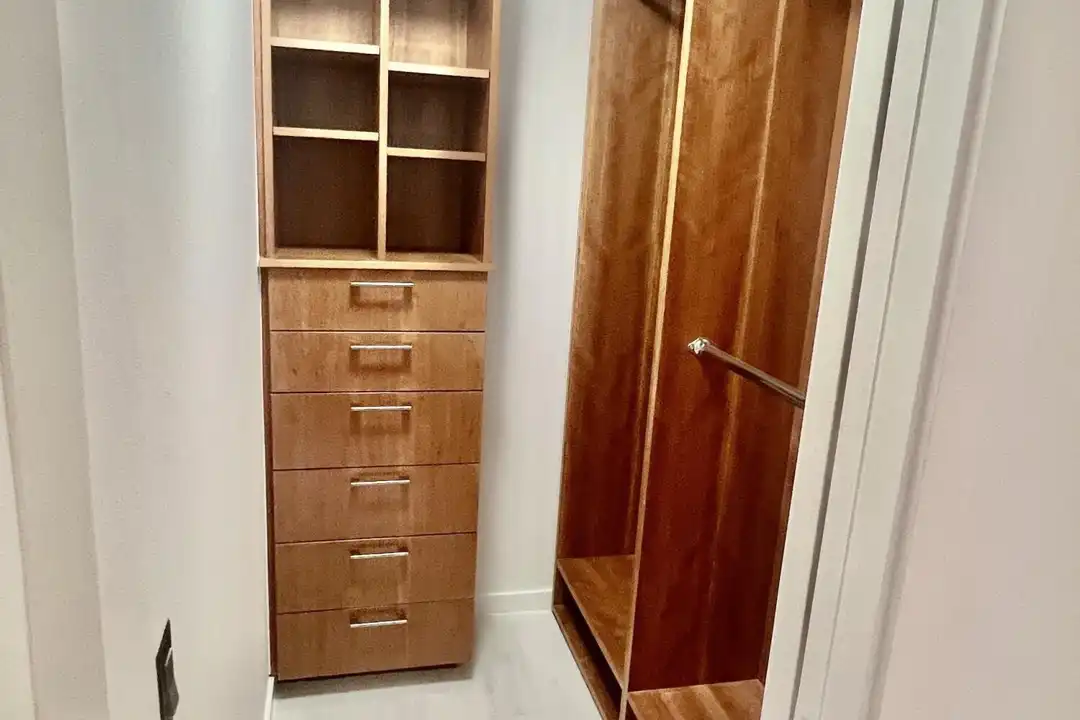 100 E Cooper Ave #2 - More