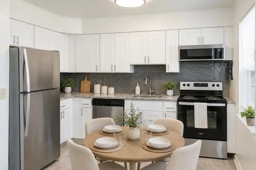 Eatoncrest Apartment Homes – photo 1 of 31