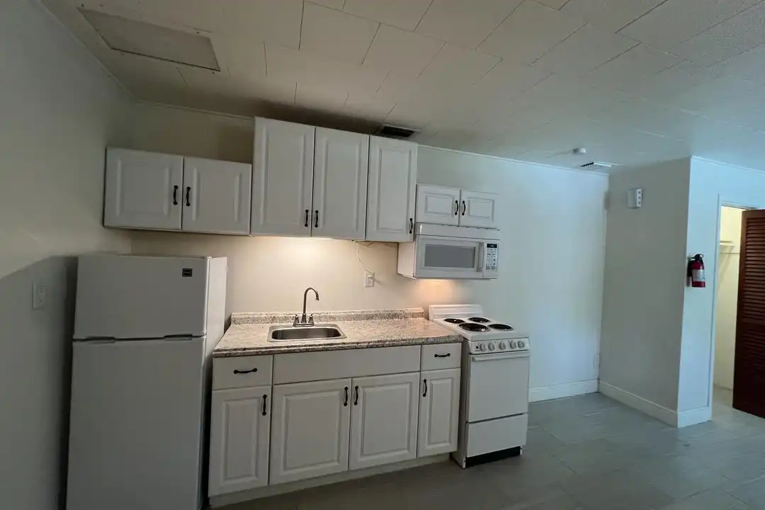 1005 Vine St unit C - View 4