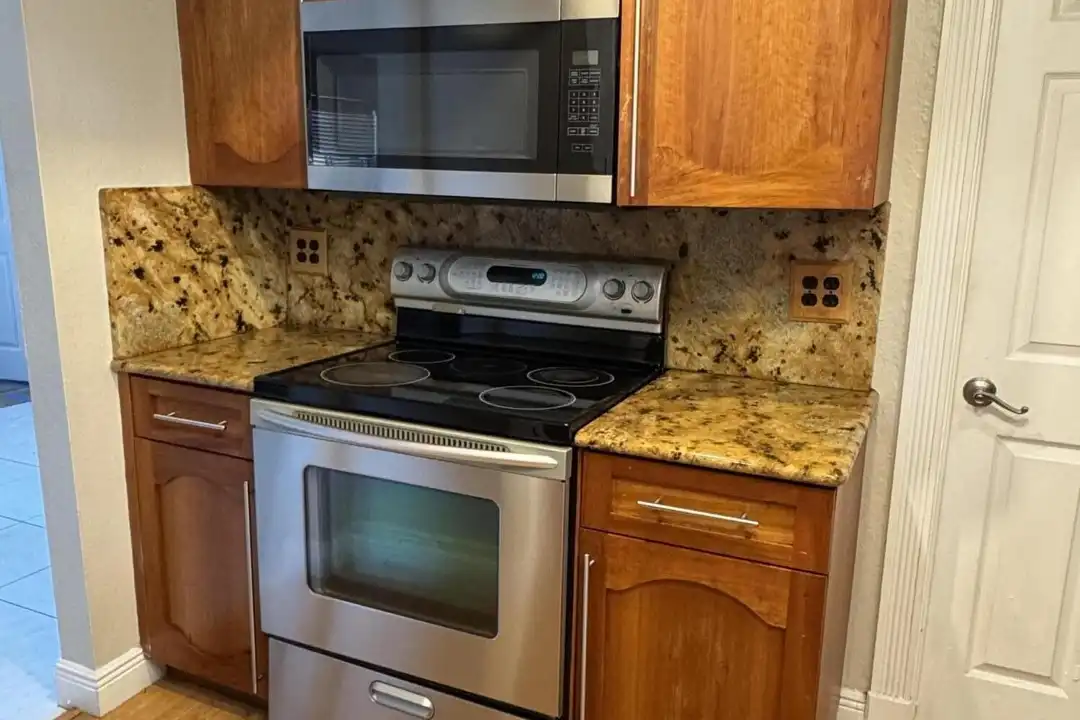 2180 NW 93rd Ave - View 5