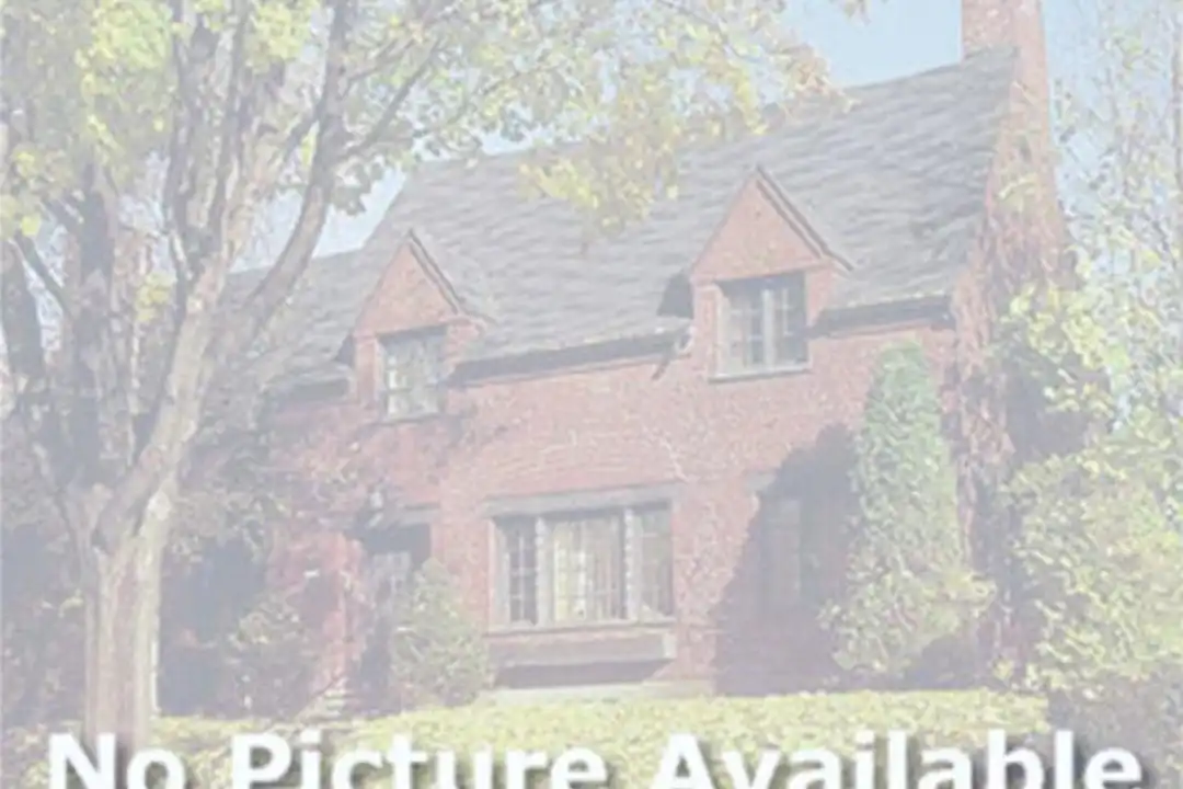 4620 Hampton Square Dr - More
