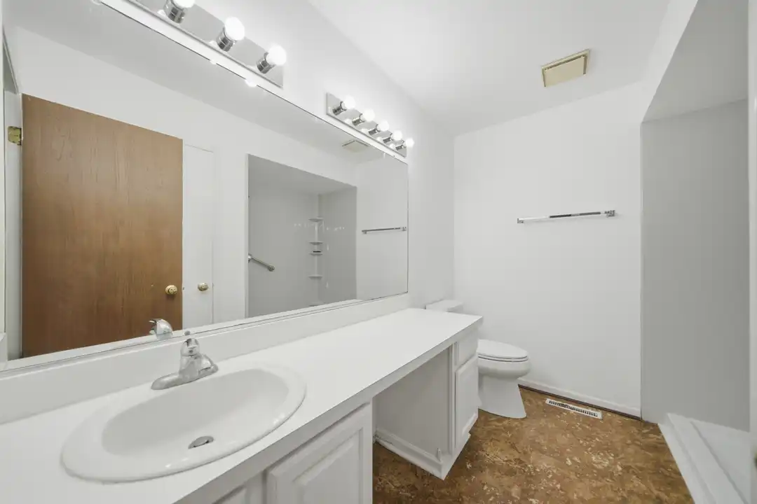 152 Dunbar Ln - More
