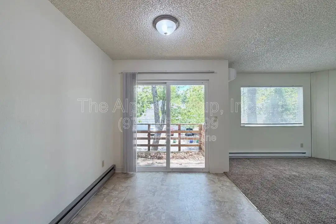 13325 SW 17th St - View 5